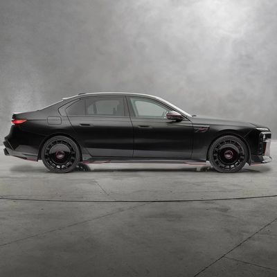 Pour la BMW Série 7 Kit de carrosserie en fibre de carbone Série 7 Kit de carrosserie en fibre de carbone avant diffuseur de lèvres Spoiler