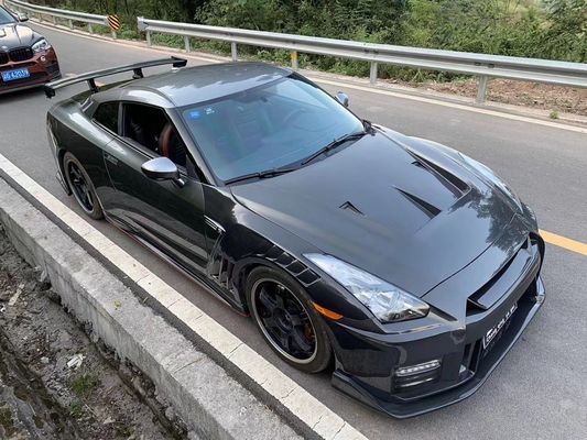 Kit de carrosserie GTR en fibre de carbone GTR R35 en fibre de carbone