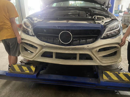 Pièces détachées pour Mercedes W205 C180 C260 C300 Body Kit W205 C180 C260 C300 Body Kit amélioré IMP Style Front Bumper