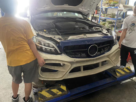 Pièces détachées pour Mercedes W205 C180 C260 C300 Body Kit W205 C180 C260 C300 Body Kit amélioré IMP Style Front Bumper