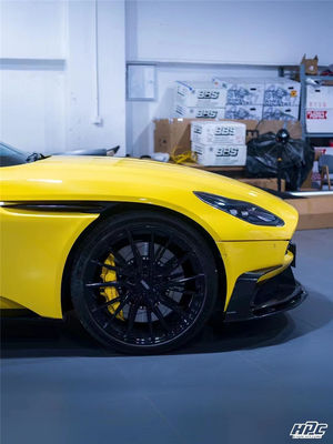 Pour Aston Martin DB11 Body Kit en fibres de carbone DB11 Modélisé PK Style Fibre de carbone à l'avant du diffuseur de lèvres Spoiler Hood