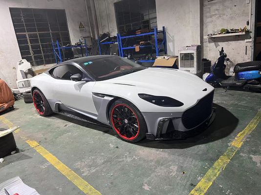 DB11 Aston Martin Kit large corps vert pare-chocs séparateur de lèvres Db11 Kit corps