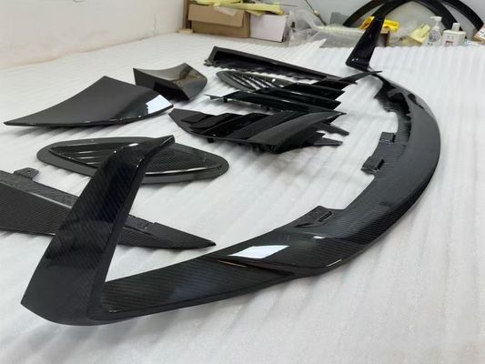 DBS Aston Martin Body Kit Blanc 770 Style Spoiler avant dans le diffuseur de lèvres de voiture